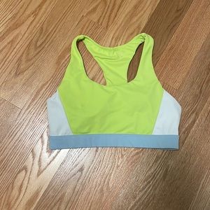 WILO sports bra